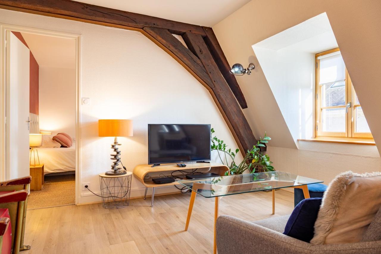 Appartamento Happy Loft - Centre historique + parking privé Blois Esterno foto